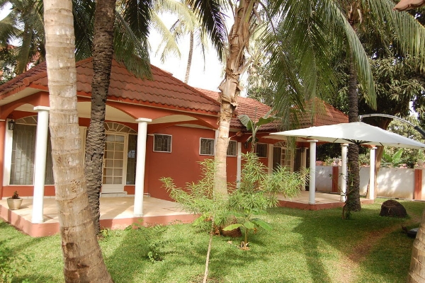 Hotel Coconut Residence (Bakau)